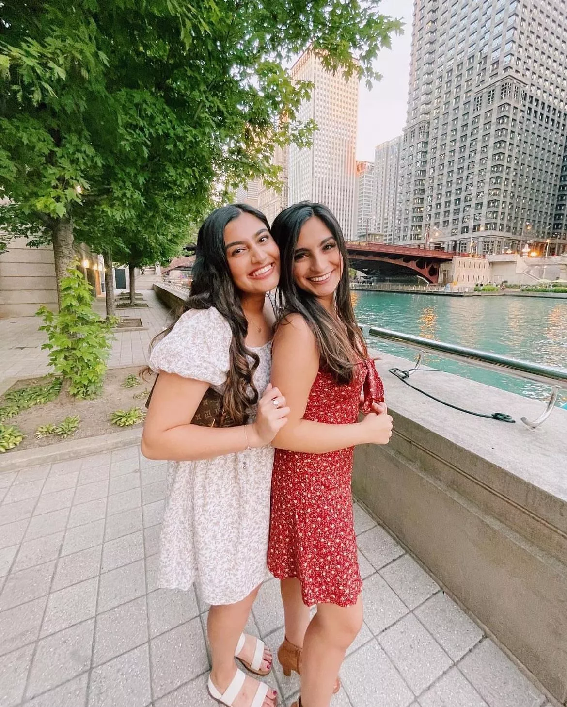 Who gives better sloppy?[2]