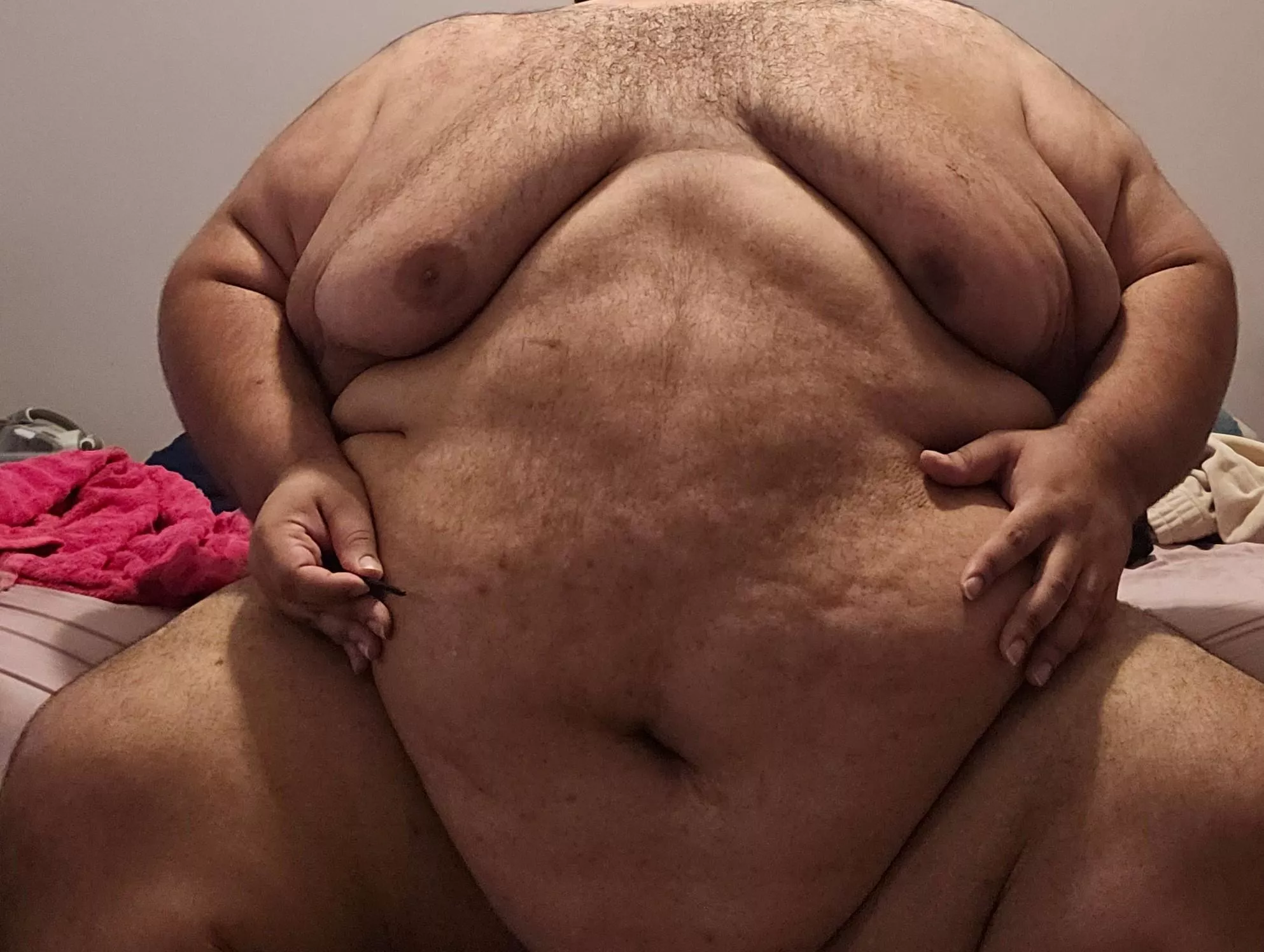 Would you kiss my big body!