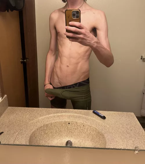 (22) Can you tell I’m horny?