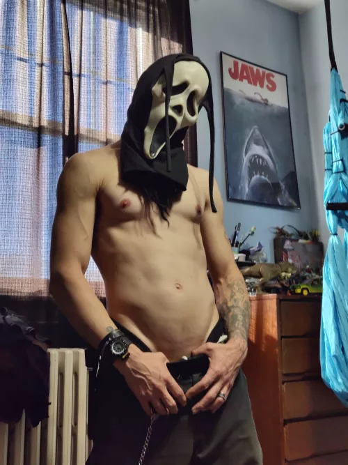 28m that loves a mature kinky lady