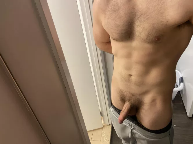 29(m) who wants to join for the post workout shower?