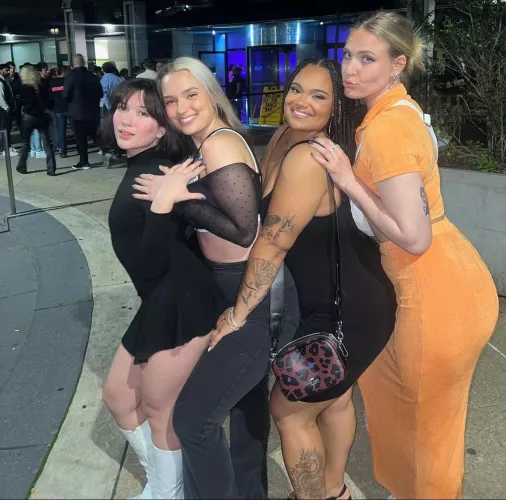 [4] which slut are you having fun with? Tell me wywd