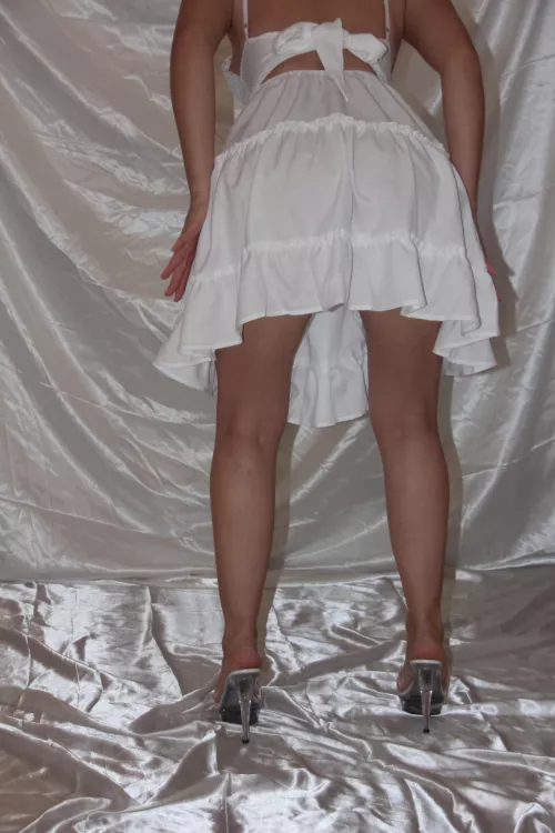 Arab Couple for Total Degradation - Skype chat and showing wife faceless - not cam or voice - DM open