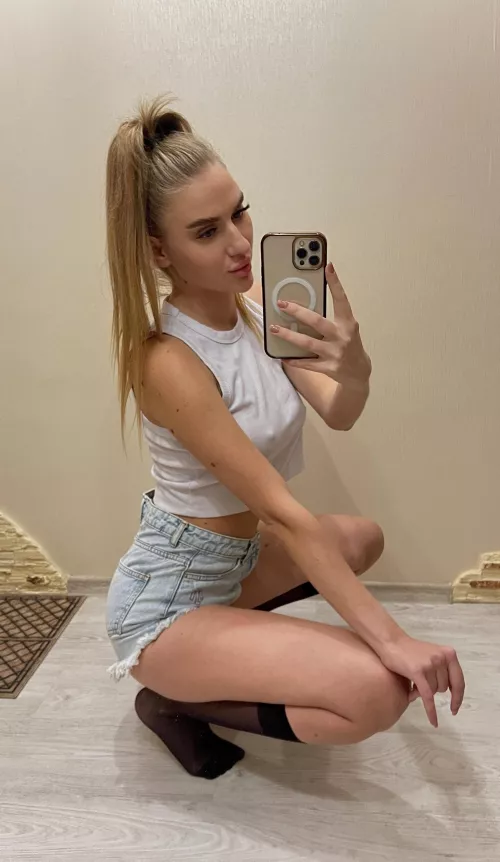 Are you ready to be mesmerized by my enchanting curves