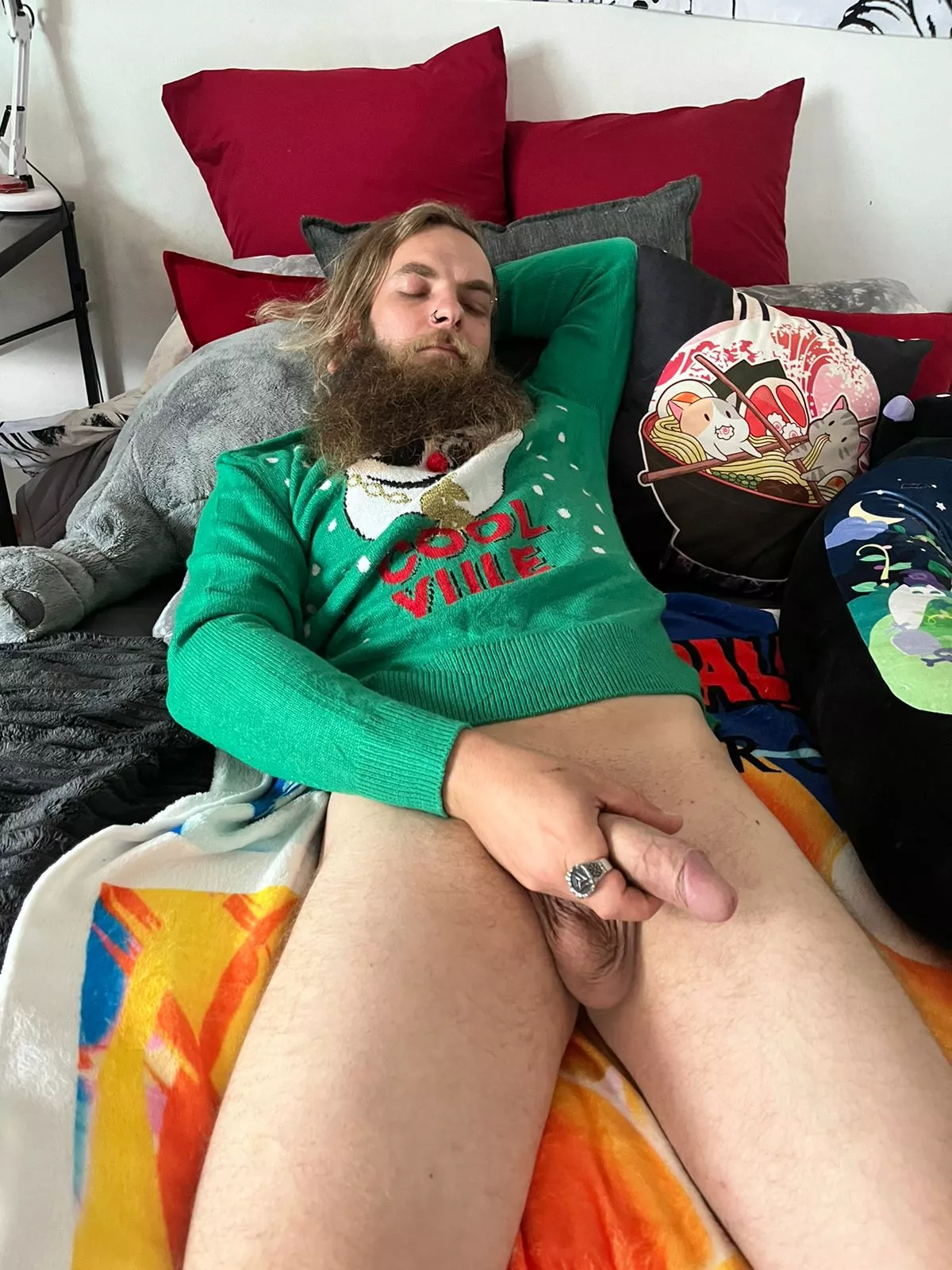 Cuming into the festive season like😈