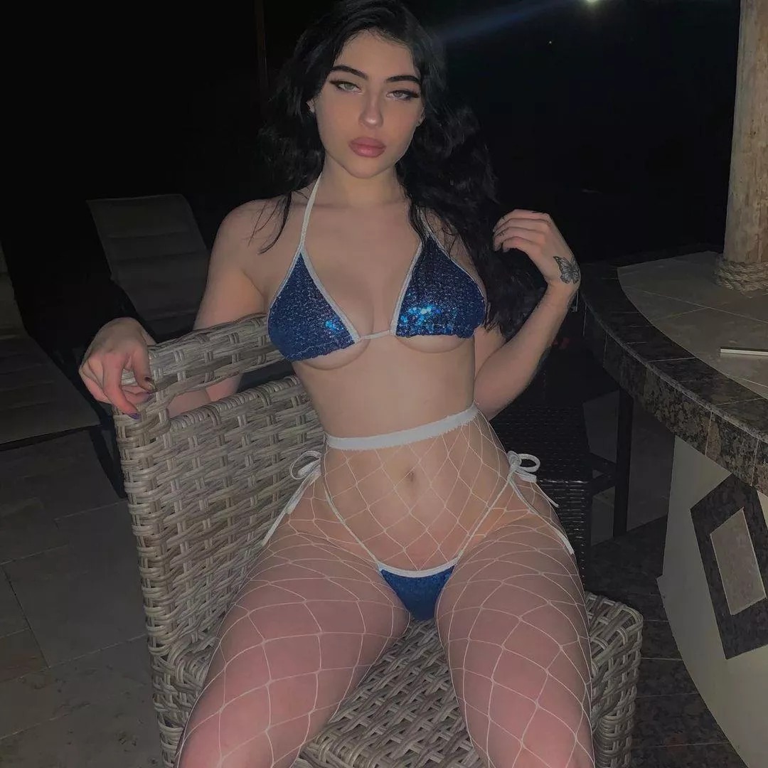 Does this bikini look sexy on me ?