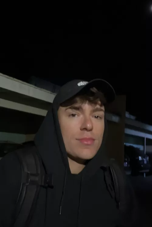 early bird catches the worm 🌅