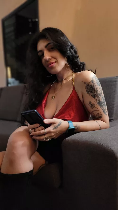 F33 - Waiting for my Uber to go on a date.