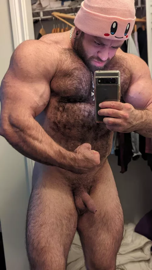 Feeling cozy in my winter Fur, while in the same time not able to scratch my back lol