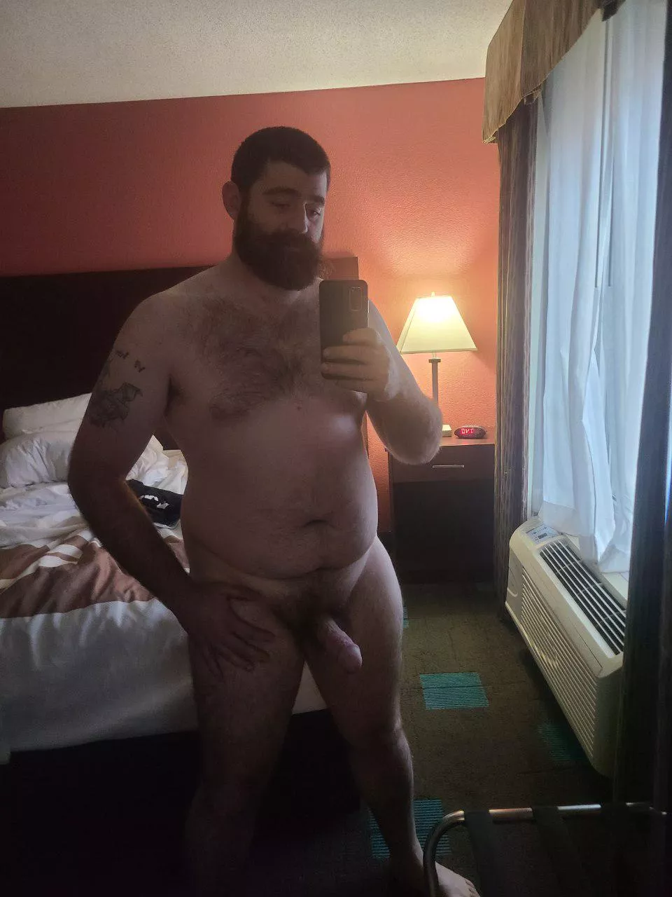 Gotta love that hotel room chic