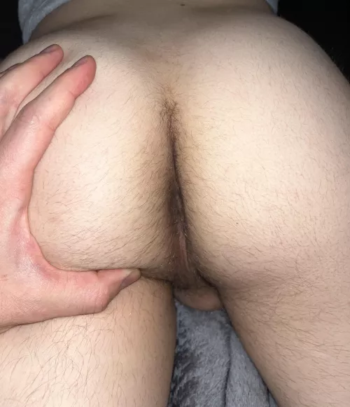 Gym Bro wanted to see my hairy ass🤤🥵