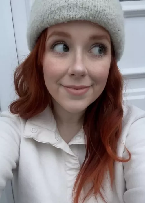 Hey it’s been a while! I’m Katie and this is me venturing outside in Scotland for the final time this year [F] 🥶🥶🥶