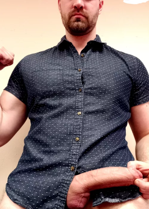 I bet my thick dad cock would tempt you if I was your boss. I'm hiring. [36]