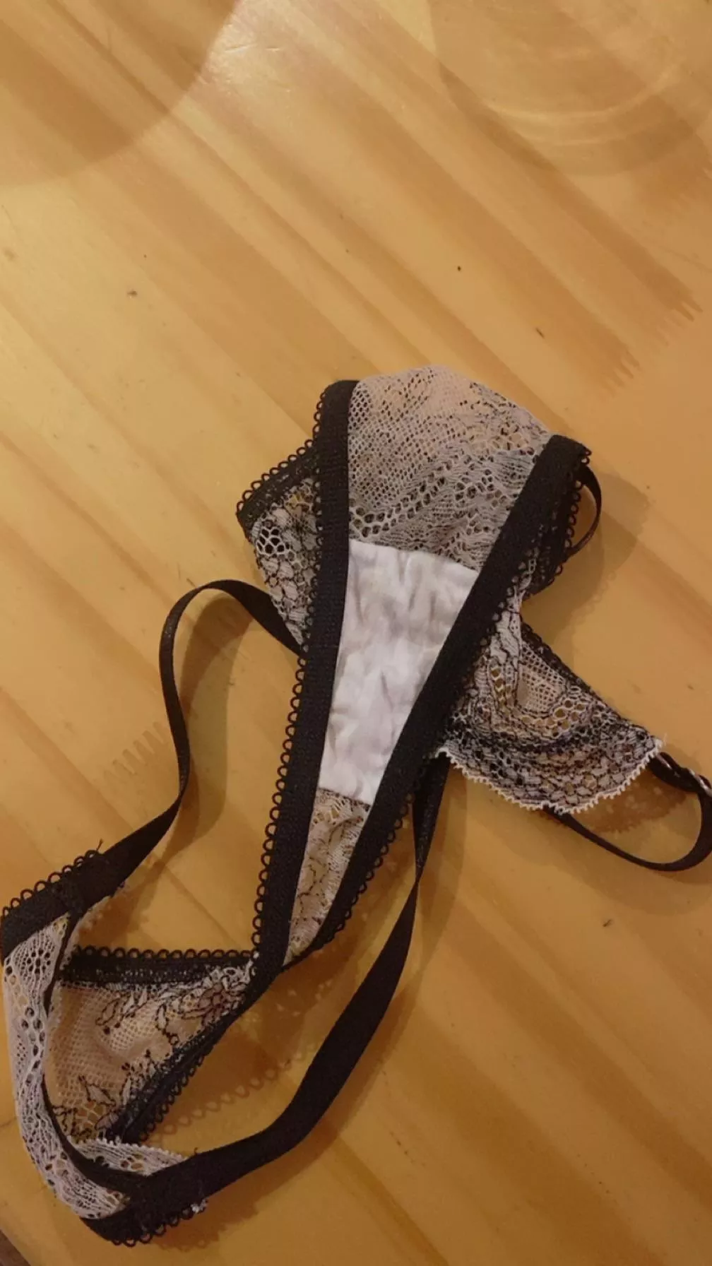 I like to train with my lengerie on