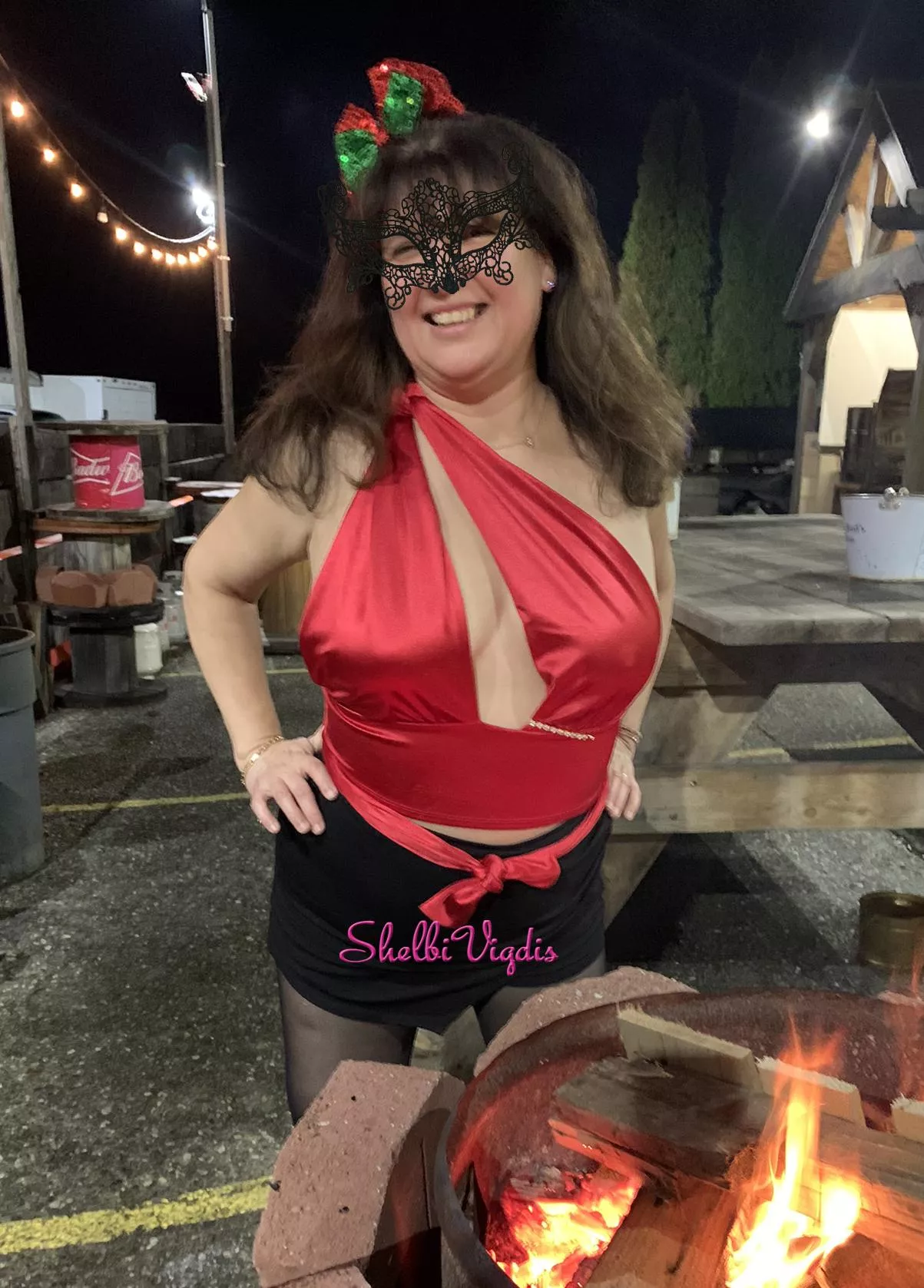 I love my new holiday top! What do you think?