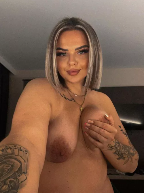 I love when random guys stare at me ❤️