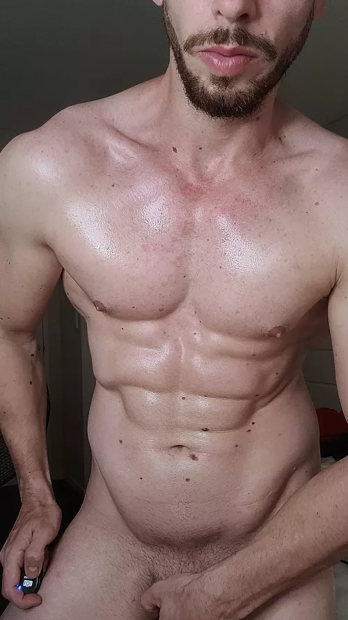 I need someone to oil me up