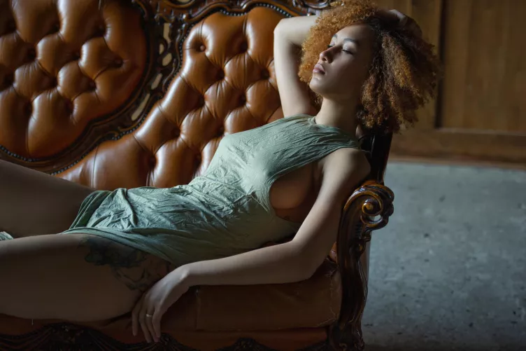 I prefer nothing underneath