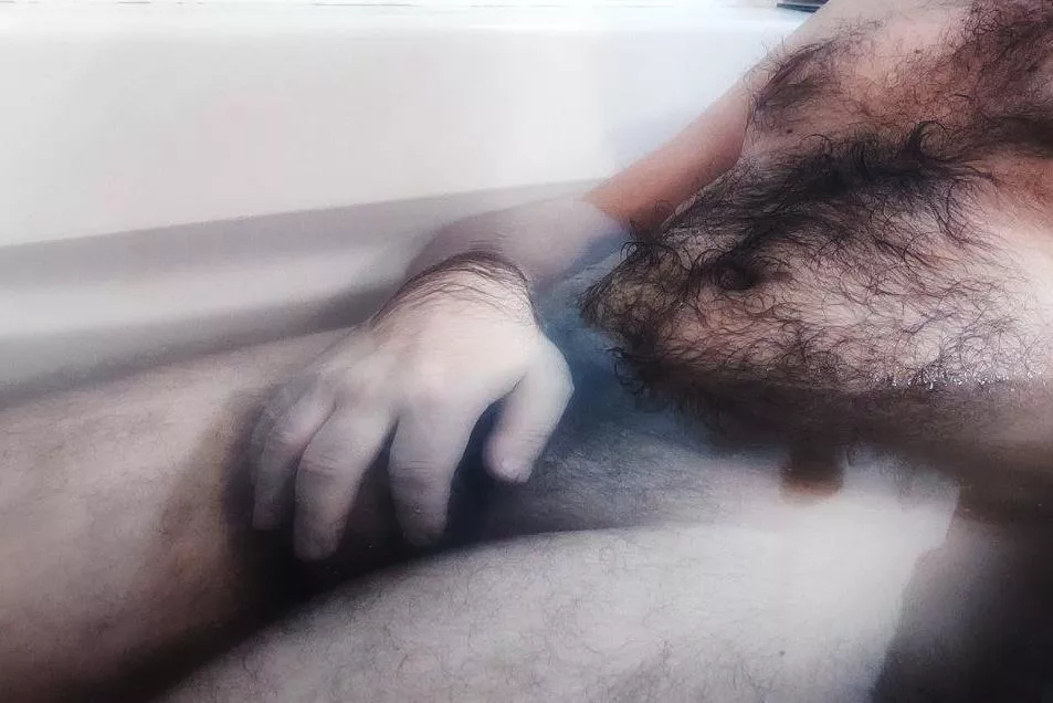 Join me in the bathtub 🛁 and let's flood 🌊 the bathroom