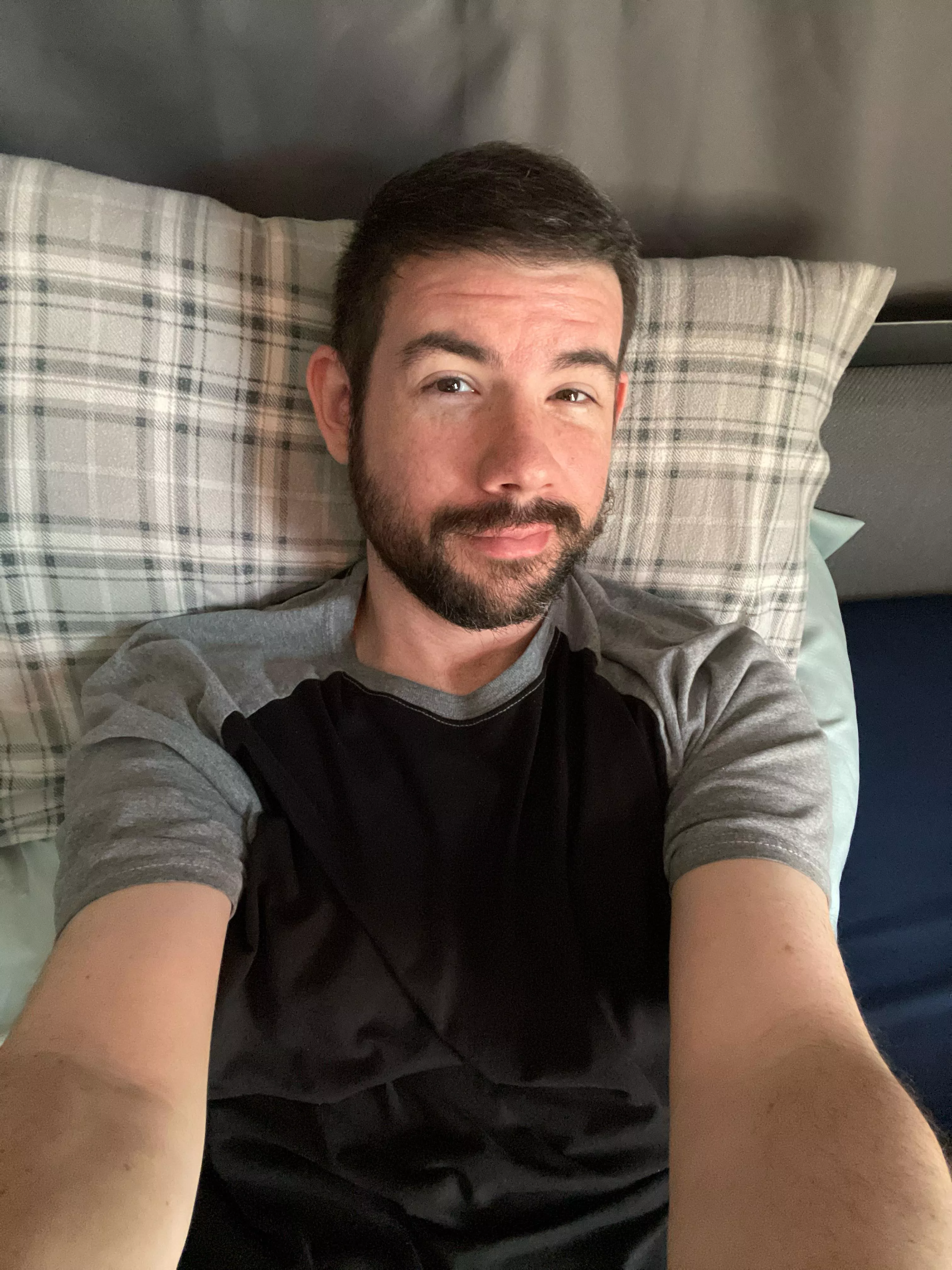 Lazy Sunday doing laundry😋 How are yall?