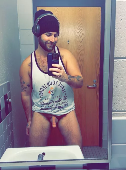 Let’s blow a load in the bathroom (30)