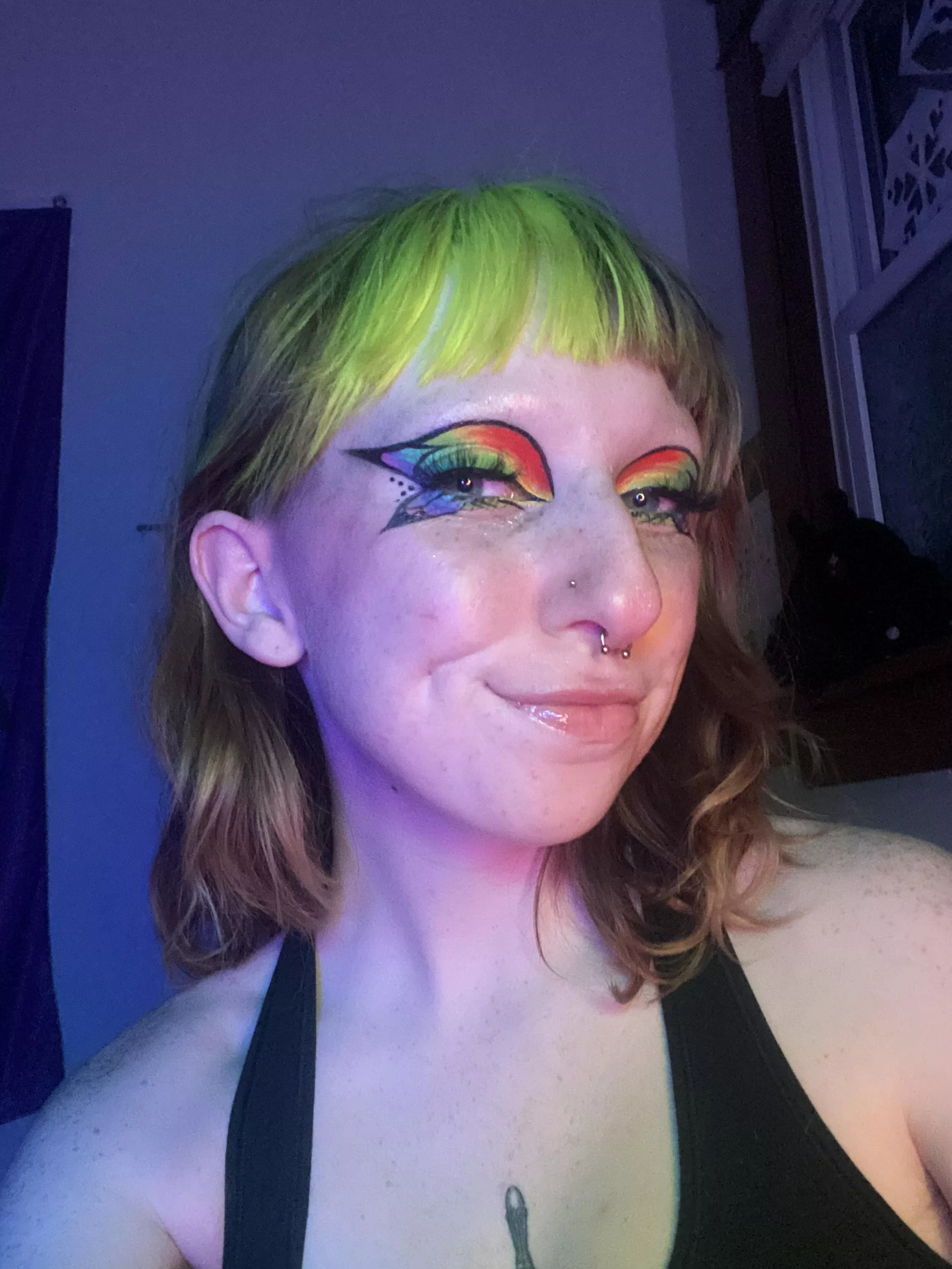 Loving how well the yellow stays in!! Legit highlighter yellow after 3 washes lol