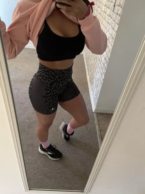 Monday vibes baby! All yours