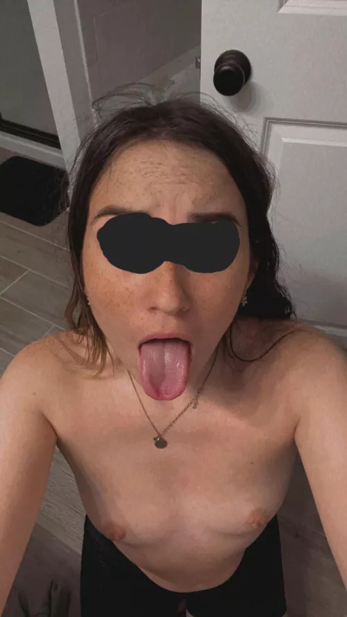 Ready to eat some pussy👅