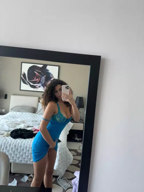 Snug clothing with a thong line