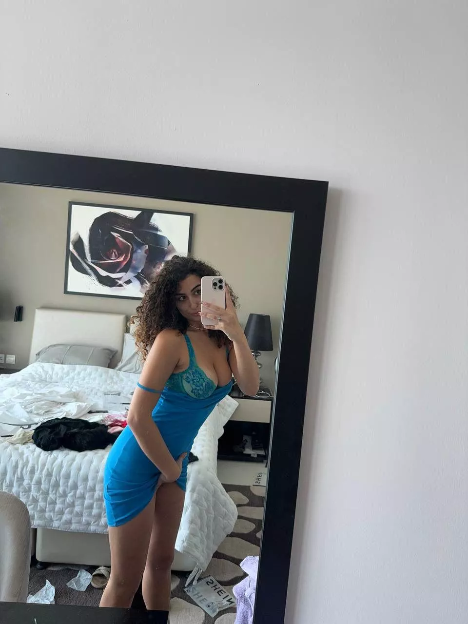 Snug clothing with a thong line