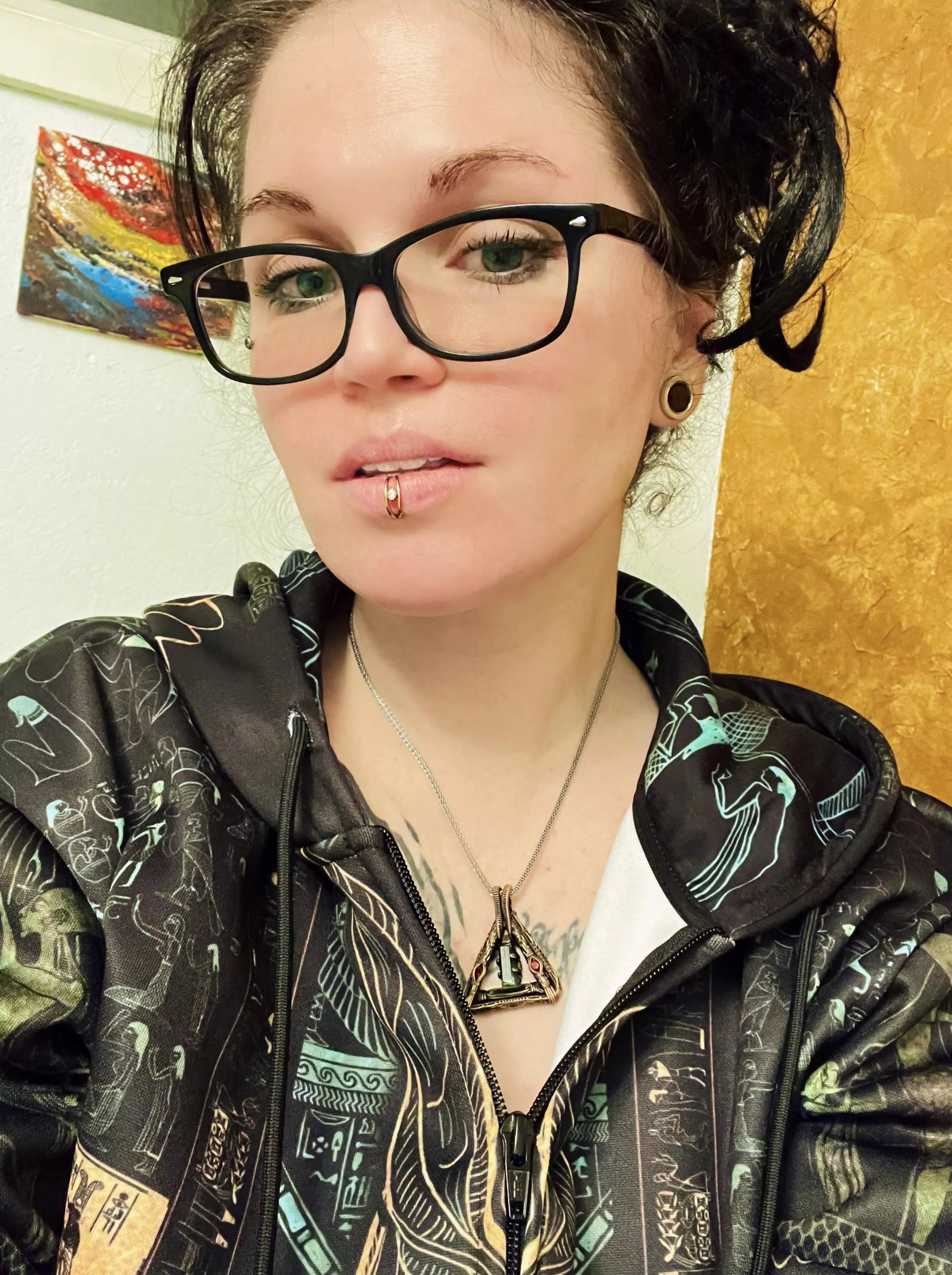 Sorry it isn’t going to make ya feel all hot and bothered, but my best friend make this rad tourmaline pendant and it PRECISELY matches my cozy af new hoodie! (Just wanted someone else to be happy with me about it; no friends “irl” ha) <3