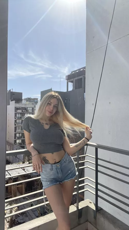 Stopped by to say hi 😘