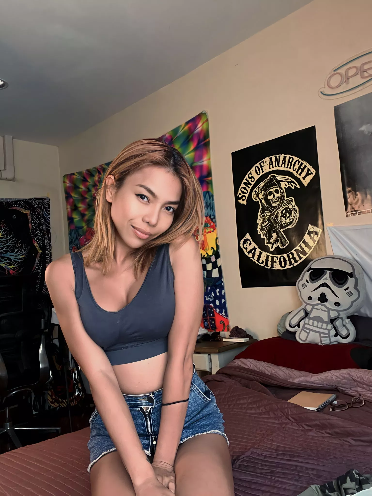 What do u guys think of my Asian body? 😉🤗