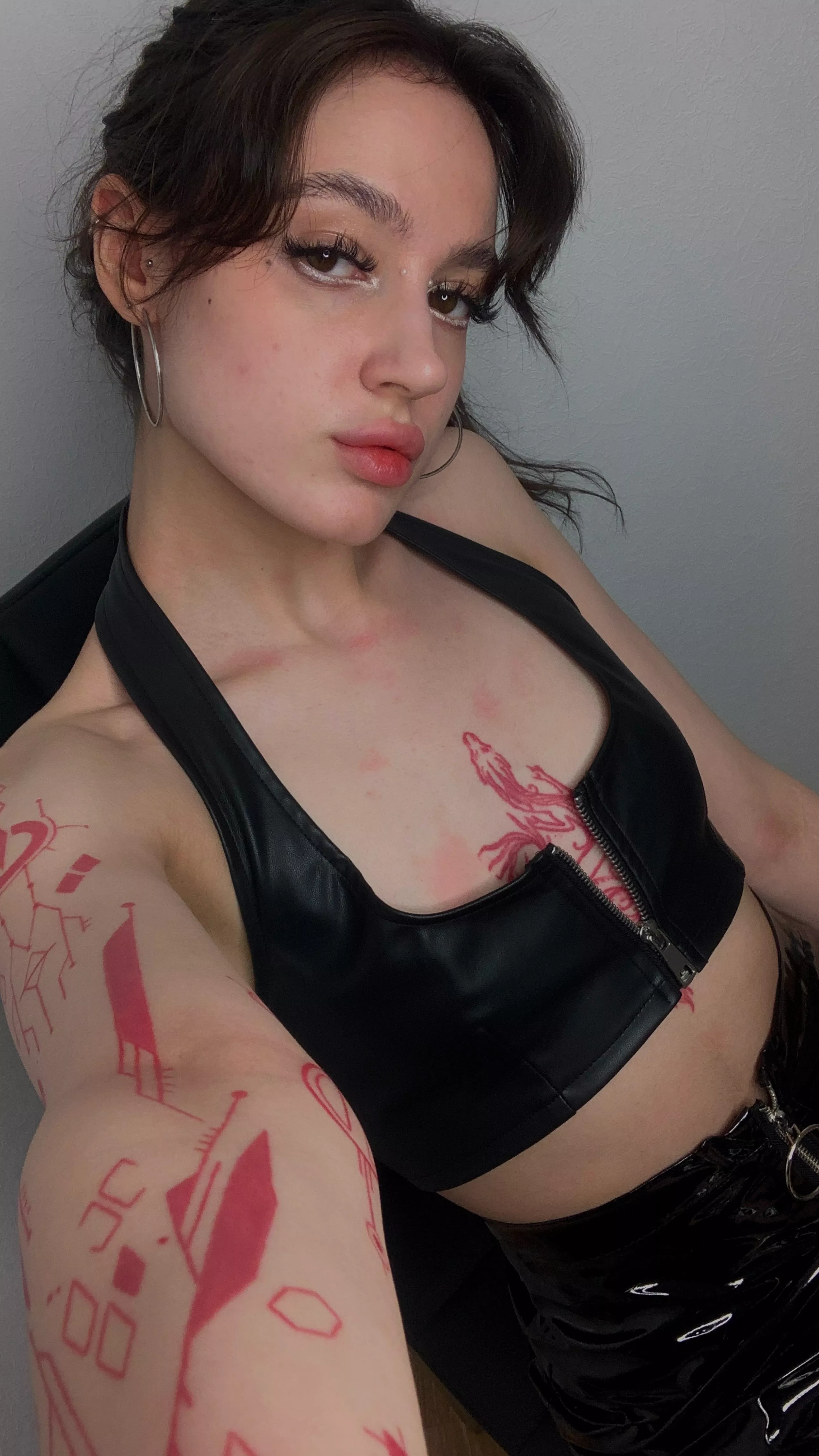 What do you think of my outfit?