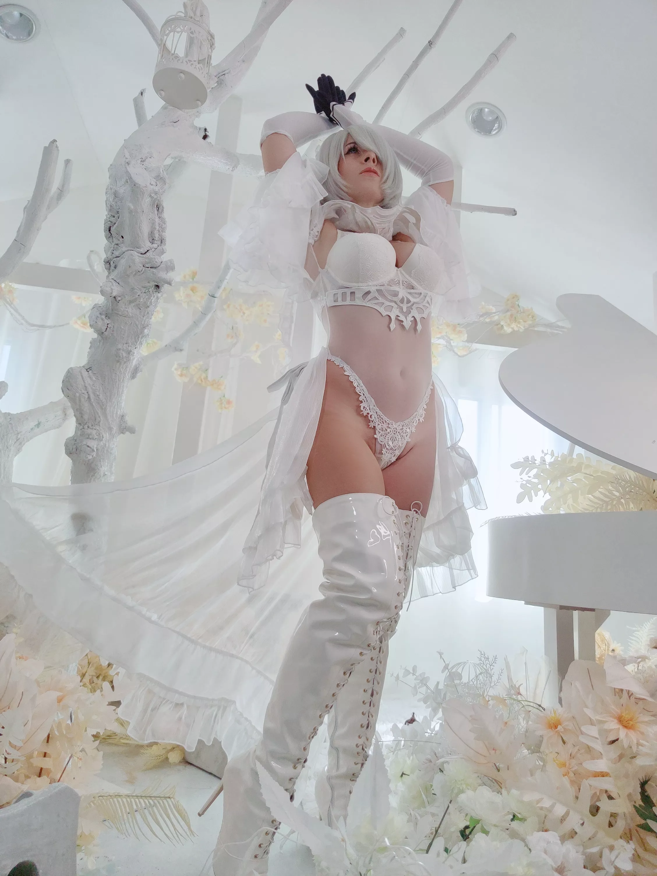 White Bride 2B cosplay by Yuna Kairi