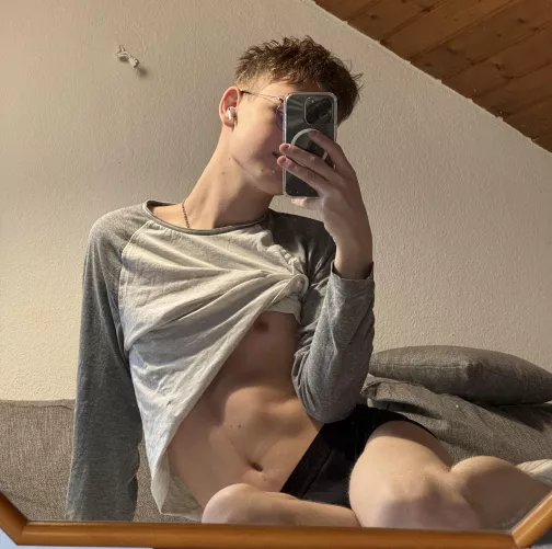 Your skinny babe 😚