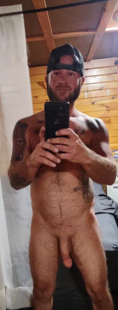 [39] single dad selfie