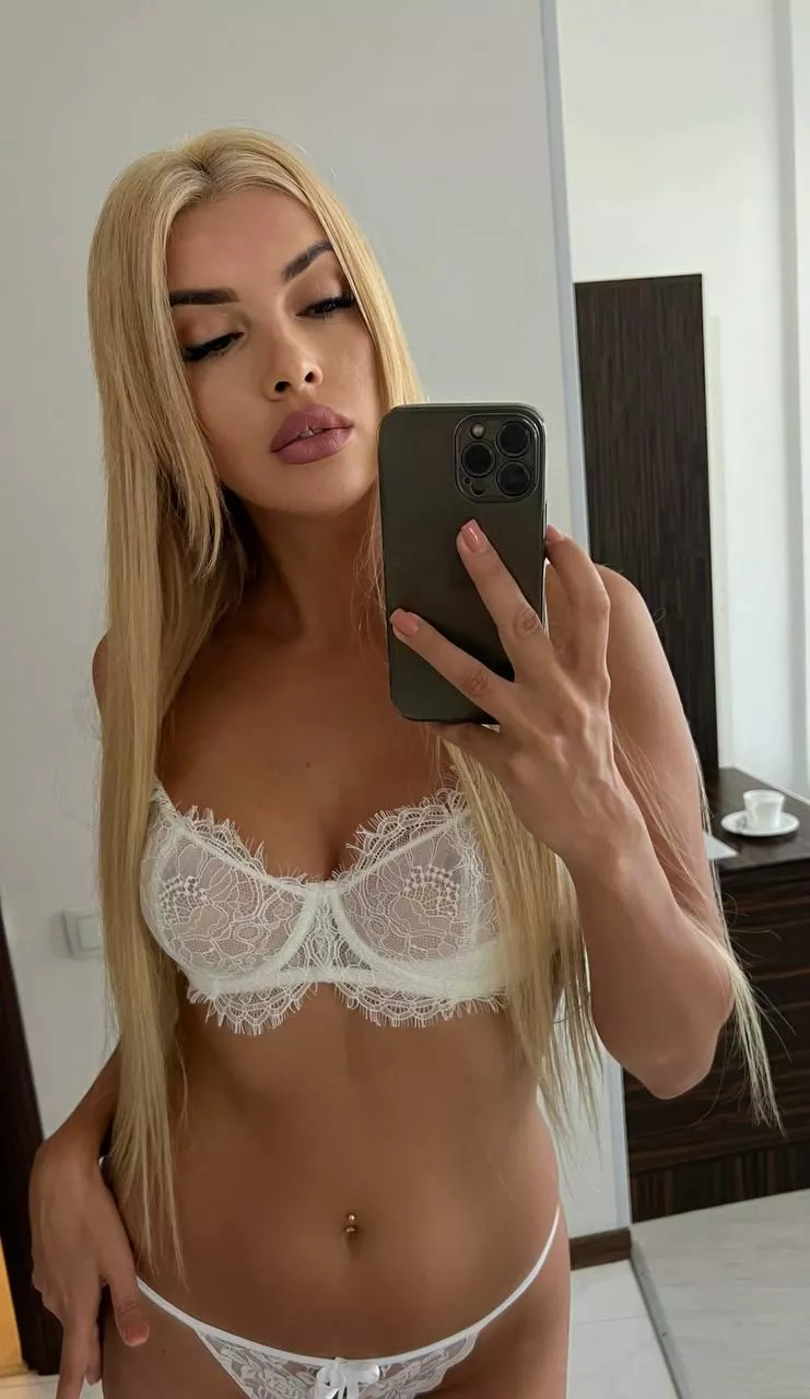 A photo report before school for Daddy