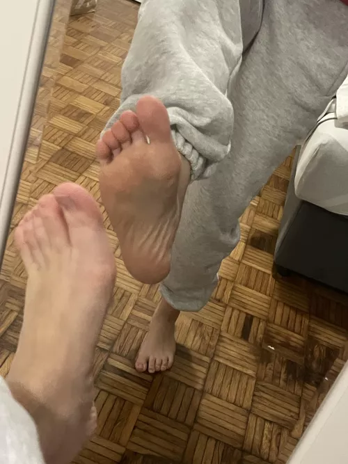 Come here and worship me!