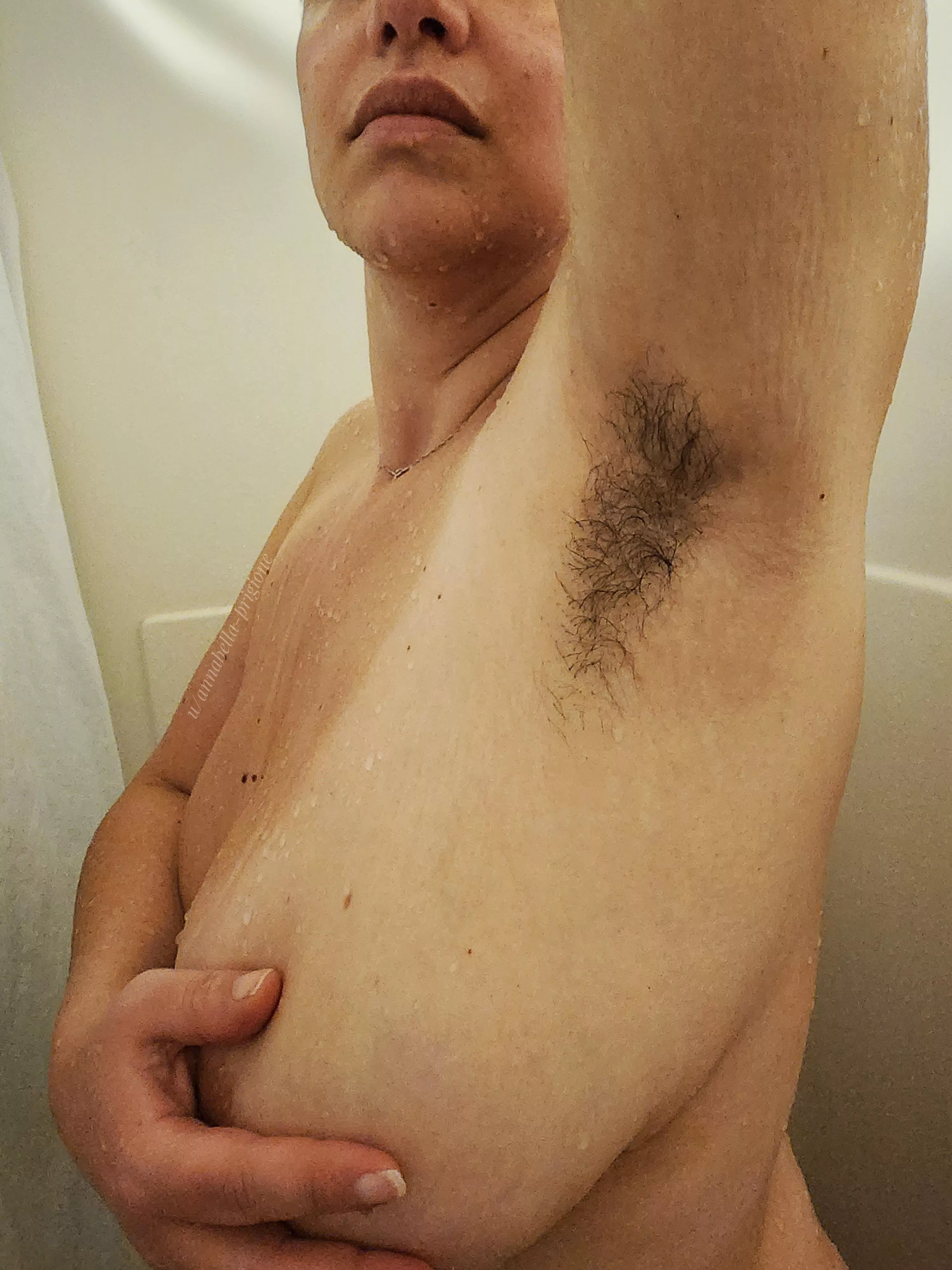 Come wash my hairy pits for me