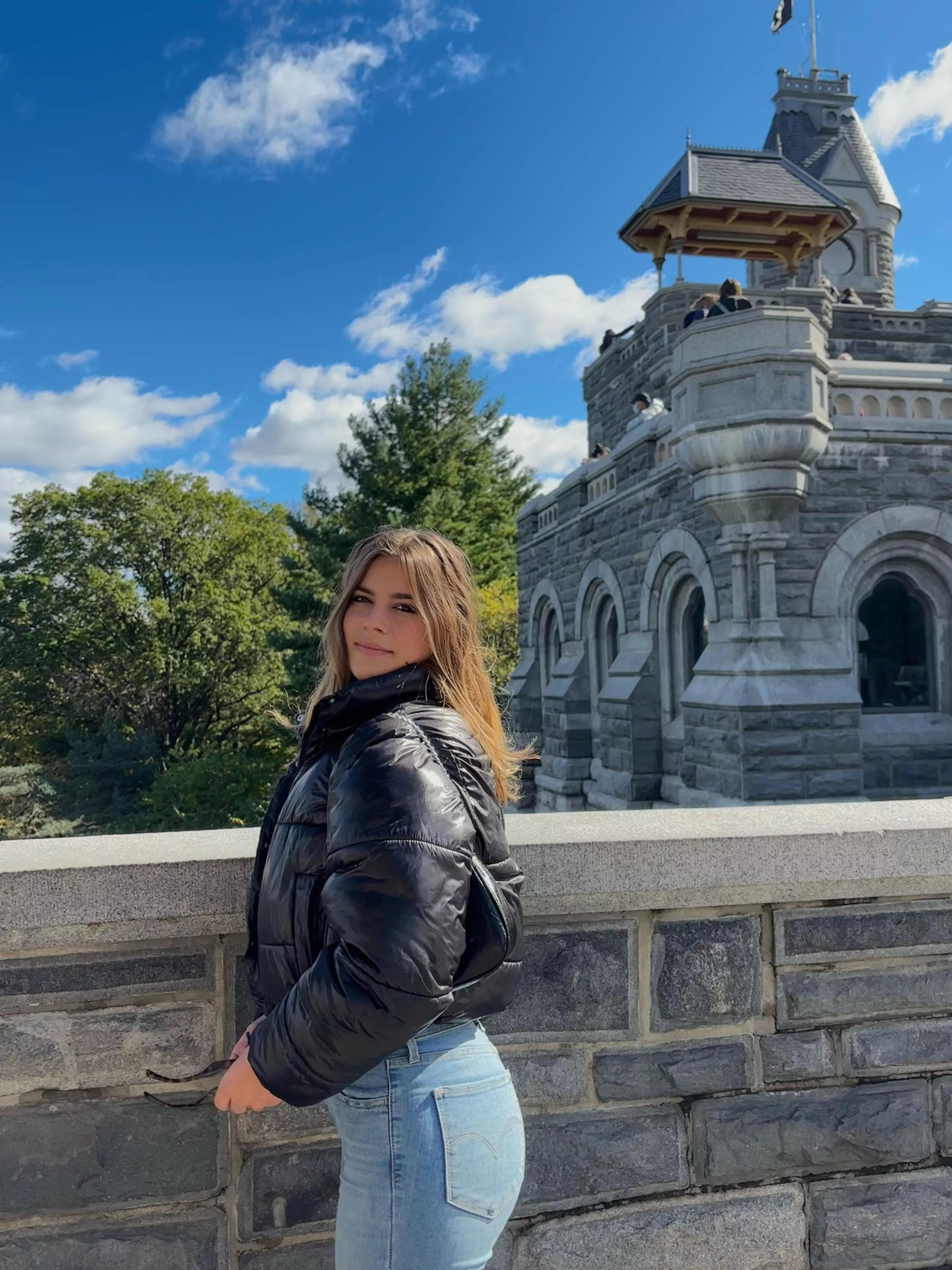 Do you guys like my leather jacket? or would you prefer i take it of completely?