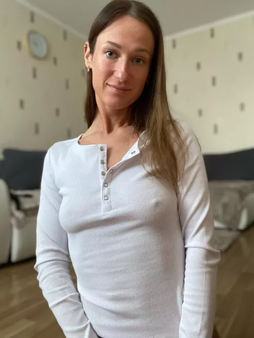 feeling this white color on me good:)