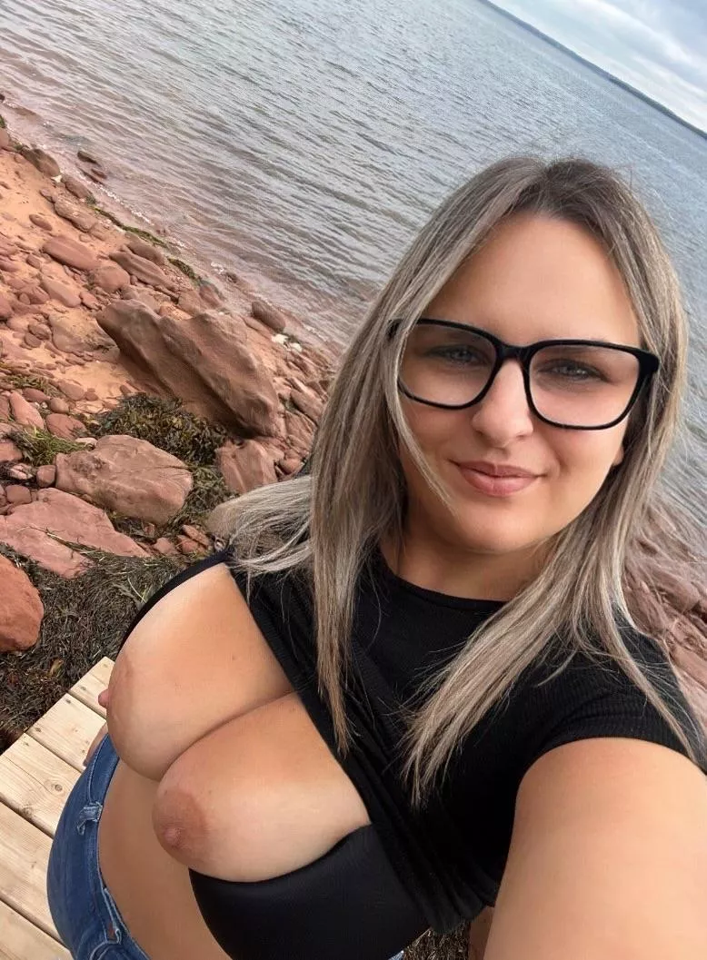 Fuck me by the ocean