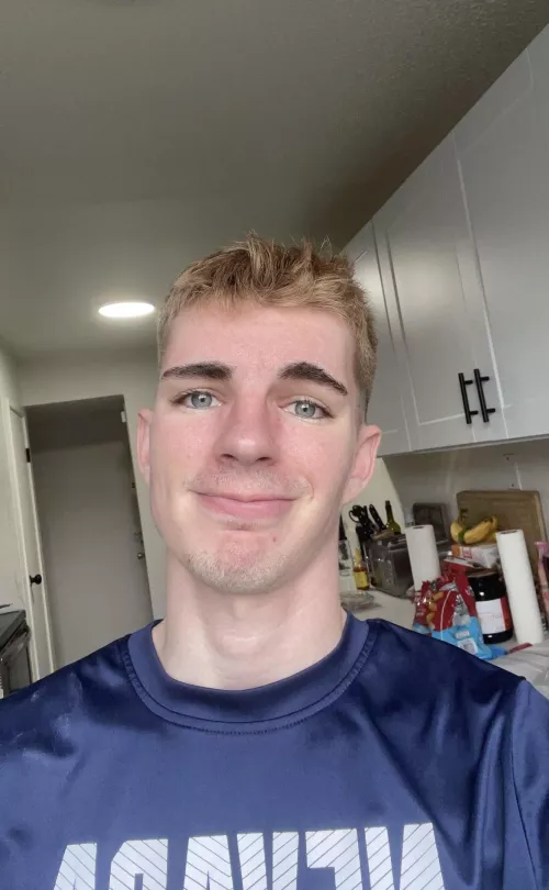 Hope your monday started off right😁