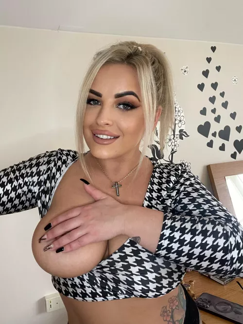 Hot blonde milf next door neighbor