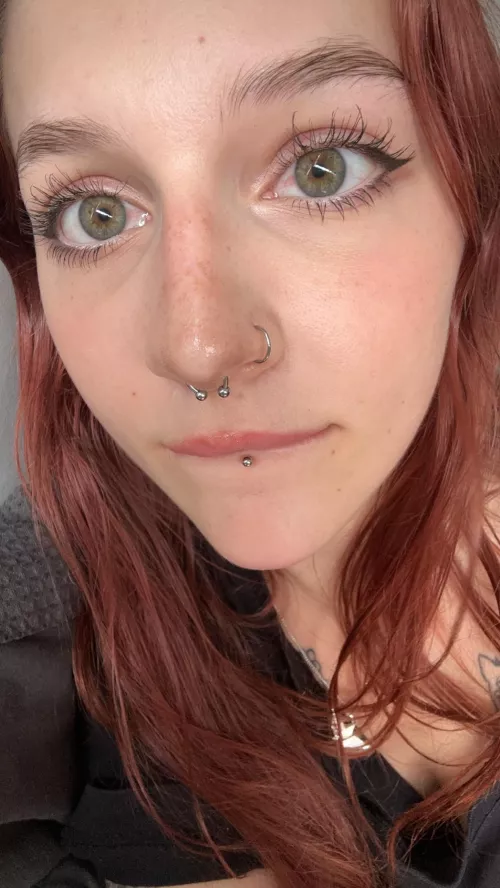 i got it in my eye after a facial.. worth it 😋😋