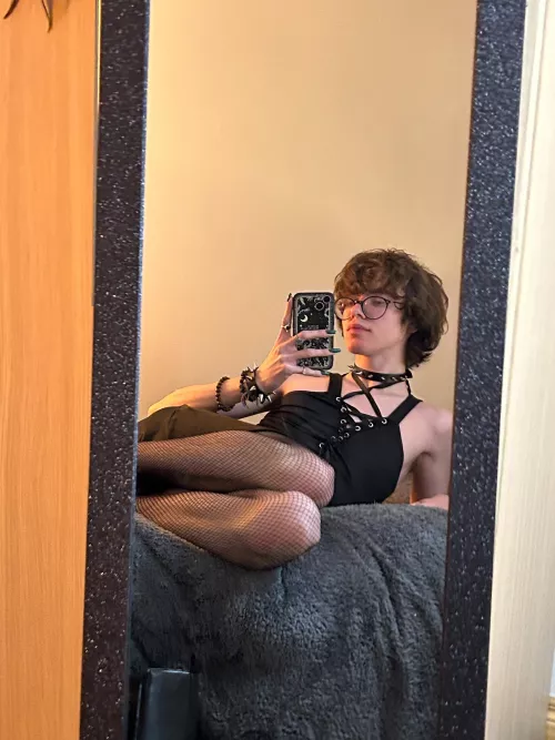 I need a bigger mirror lol :)