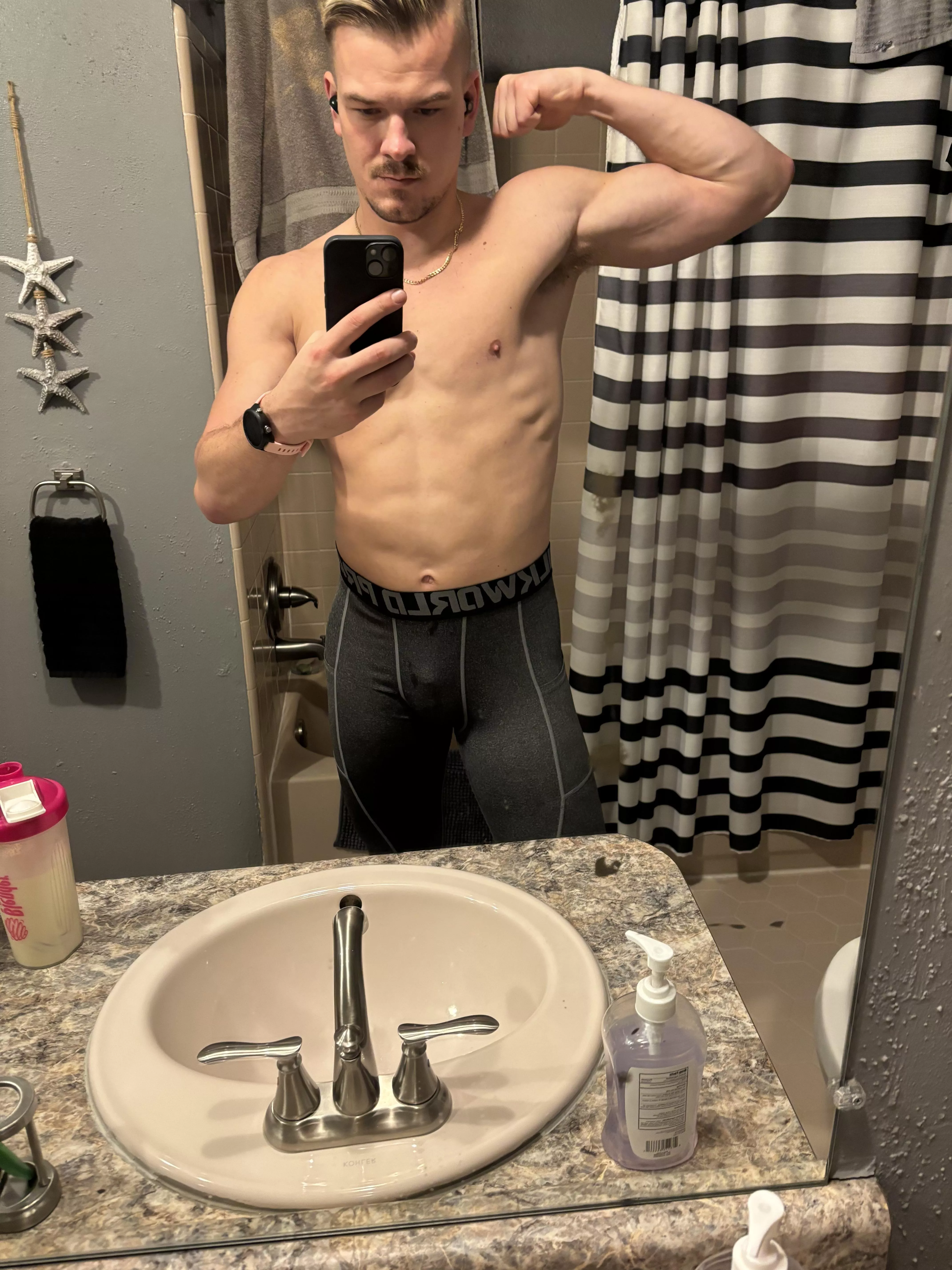 I promise I only wear leggings for running in the winter