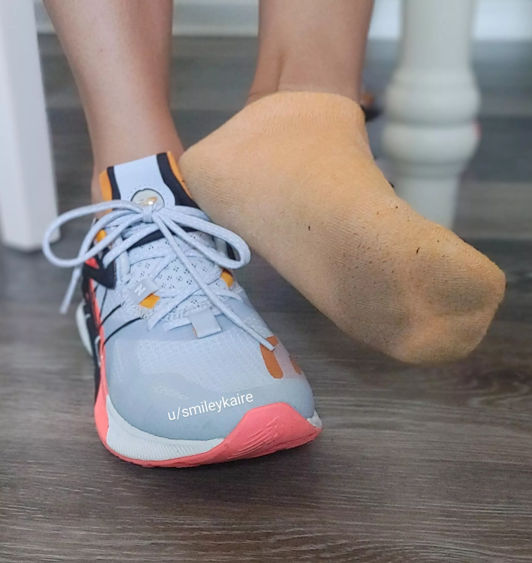 I really wanna make someone smell these🤭 (oc) [f]