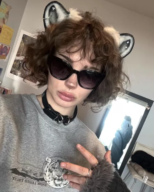 i went out like this ;3 if u saw me what would u think ?